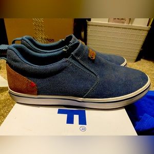 XTRATUF XSW-200 Women’s Sharkbyte Blue Size 10 Great Condition